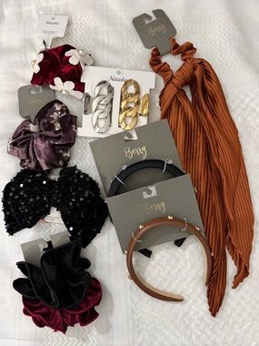 Branded hair accessories 10pcs bundle